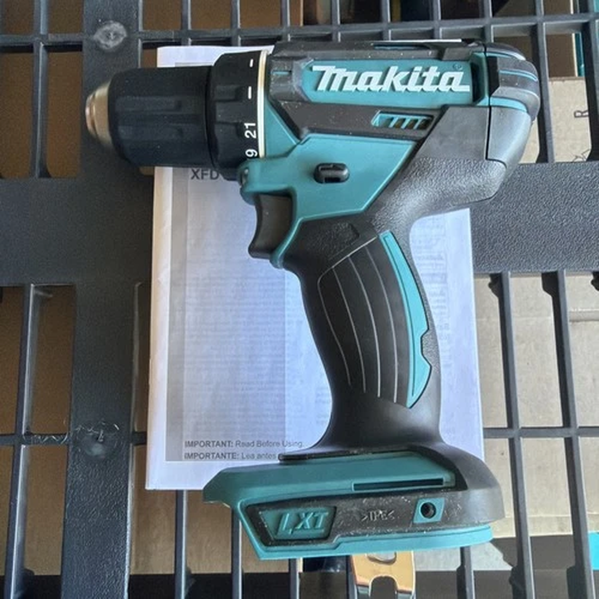 TaskStar Cordless Impact Wrench 1/2", 1180 Ft-lbs(1600 N.m) 4000mAh Battery